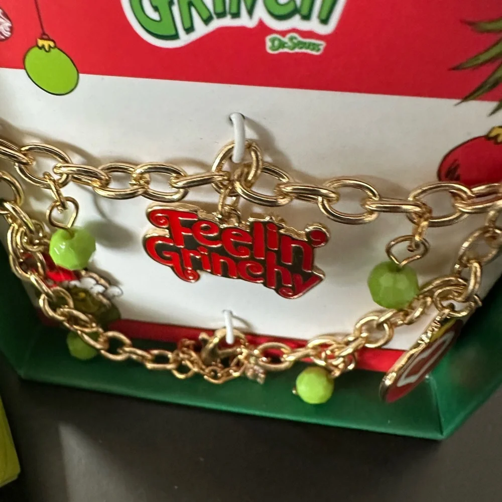🆕The Grinch Charm Bracelet
